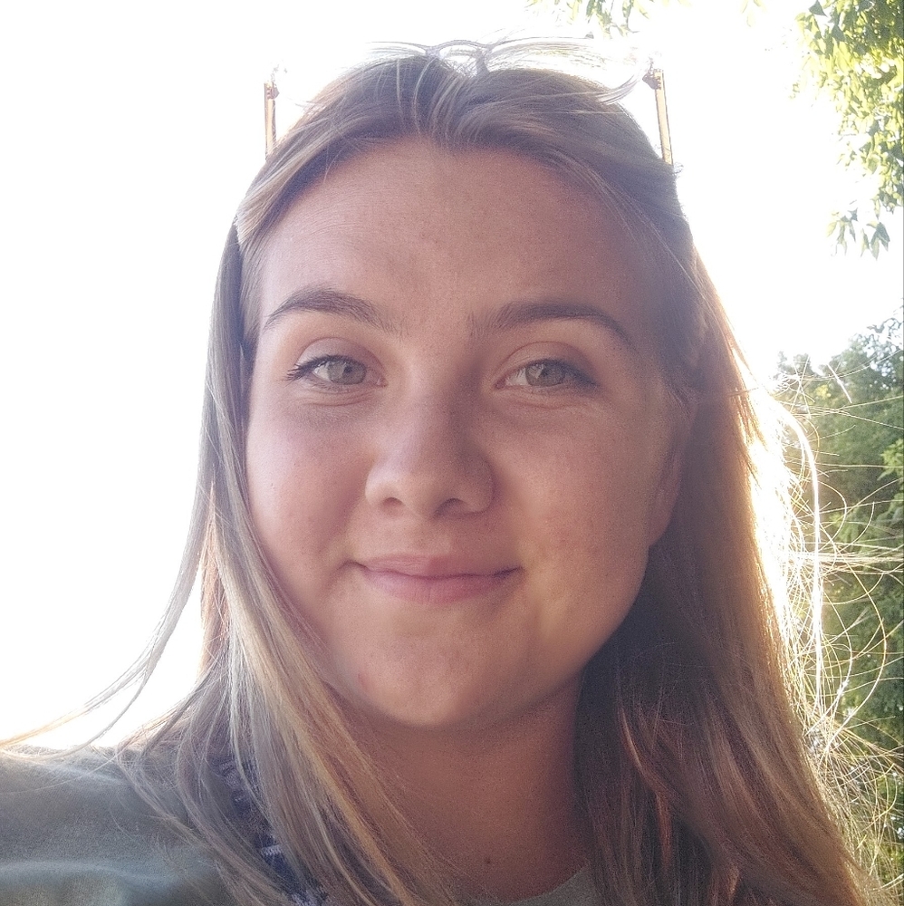 Meet your Posher, Caitelyn